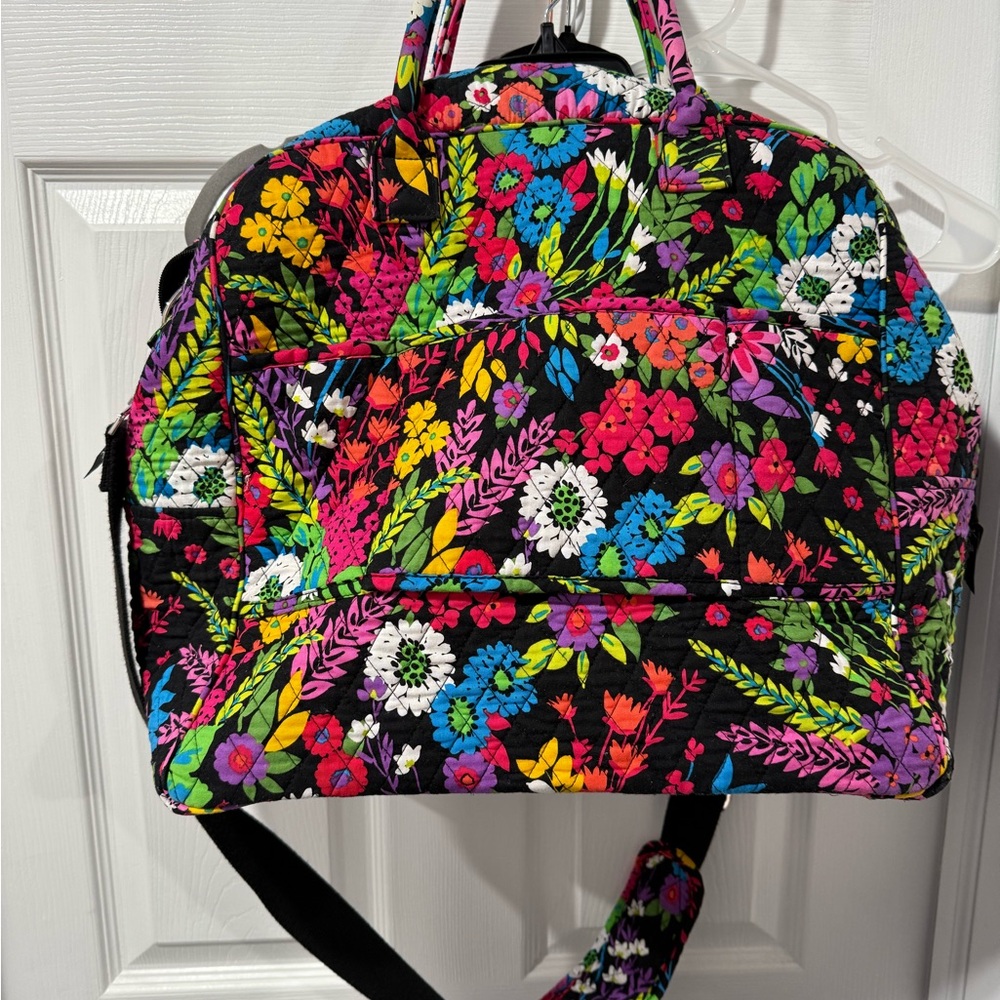 Vera Bradley Field Flowers large weekender Tote with Bright Blooms - Picture 5 of 6